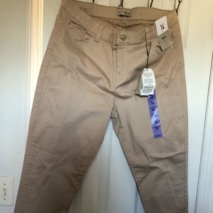 Primark denim. Co Beige Skinny Mid- rise jeans